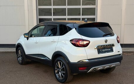 Renault Kaptur I рестайлинг, 2022 год, 2 000 000 рублей, 3 фотография