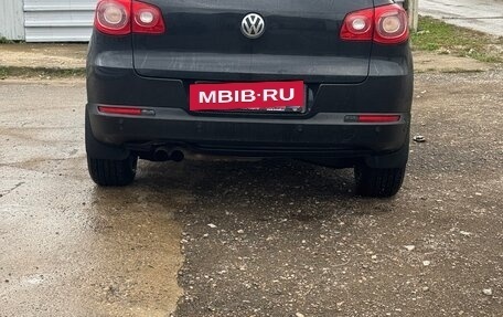 Volkswagen Tiguan I, 2010 год, 950 000 рублей, 3 фотография