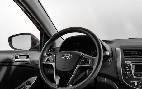 Hyundai Solaris II рестайлинг, 2016 год, 989 000 рублей, 15 фотография