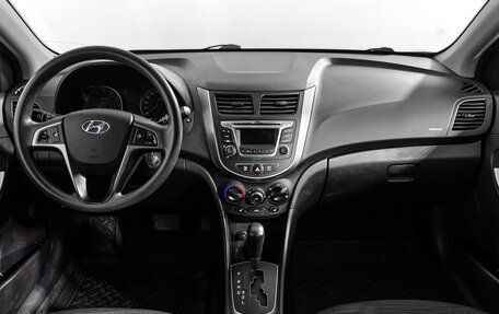 Hyundai Solaris II рестайлинг, 2016 год, 989 000 рублей, 14 фотография