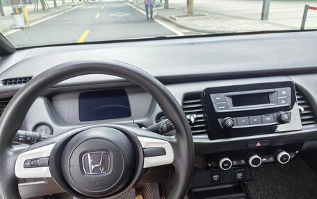 Honda Fit, 2022 год, 1 300 000 рублей, 22 фотография