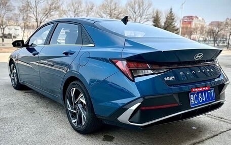 Hyundai Elantra, 2023 год, 1 350 000 рублей, 7 фотография