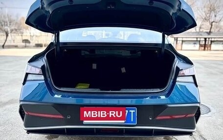 Hyundai Elantra, 2023 год, 1 350 000 рублей, 6 фотография