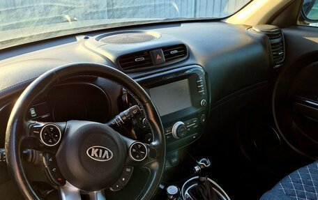 KIA Soul II рестайлинг, 2018 год, 1 800 000 рублей, 7 фотография