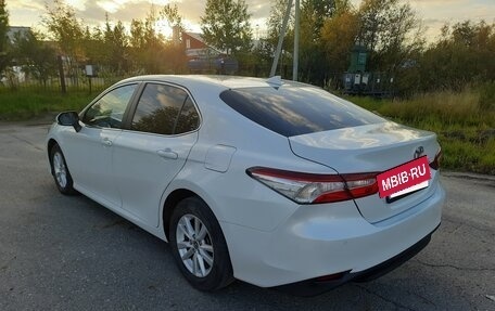 Toyota Camry, 2020 год, 2 950 000 рублей, 2 фотография