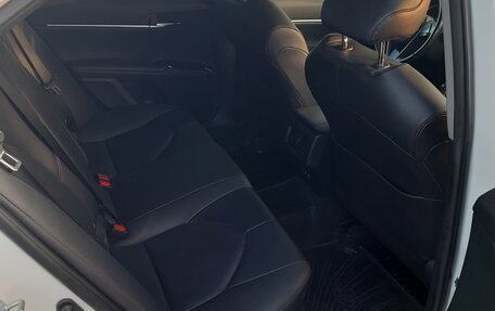 Toyota Camry, 2020 год, 2 950 000 рублей, 8 фотография