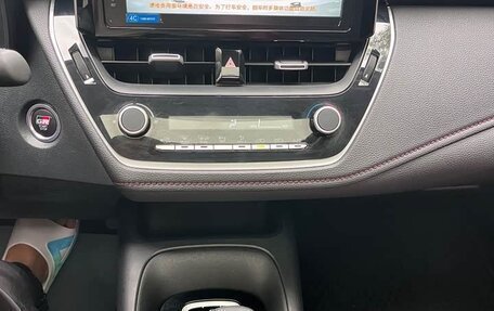 Toyota Corolla, 2022 год, 1 300 000 рублей, 10 фотография