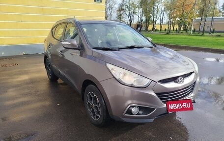 Hyundai ix35 I рестайлинг, 2013 год, 820 000 рублей, 3 фотография
