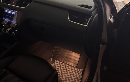 Skoda Octavia, 2018 год, 1 815 000 рублей, 20 фотография