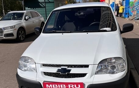 Chevrolet Niva I рестайлинг, 2015 год, 600 000 рублей, 1 фотография