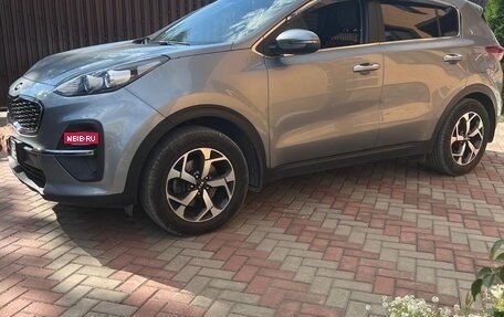 KIA Sportage IV рестайлинг, 2021 год, 2 700 000 рублей, 2 фотография