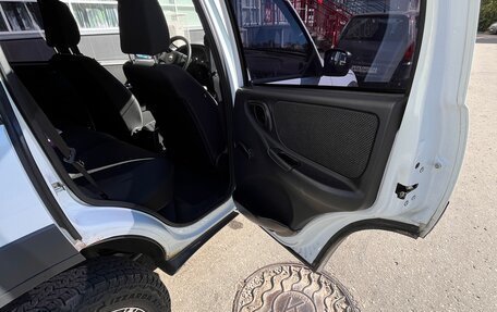 Chevrolet Niva I рестайлинг, 2015 год, 600 000 рублей, 8 фотография