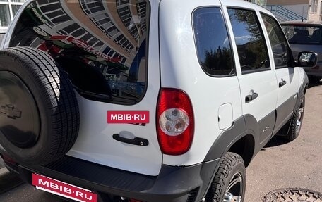 Chevrolet Niva I рестайлинг, 2015 год, 600 000 рублей, 3 фотография