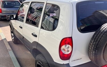 Chevrolet Niva I рестайлинг, 2015 год, 600 000 рублей, 4 фотография