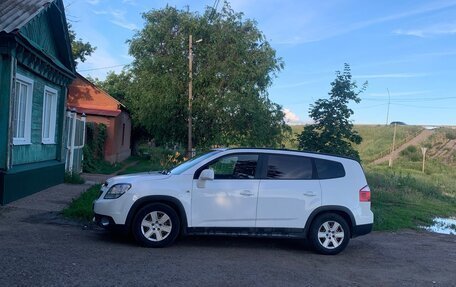 Chevrolet Orlando I, 2013 год, 700 000 рублей, 2 фотография
