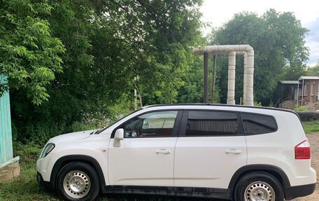 Chevrolet Orlando I, 2013 год, 700 000 рублей, 3 фотография