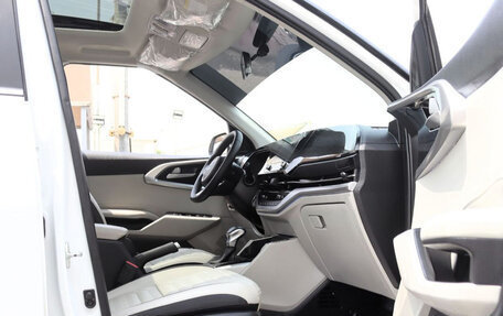 KIA Carens, 2026 год, 2 930 000 рублей, 16 фотография