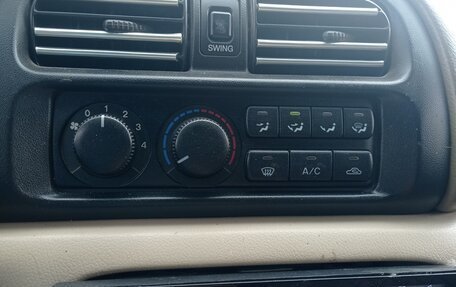 Mazda 626, 1999 год, 250 000 рублей, 23 фотография