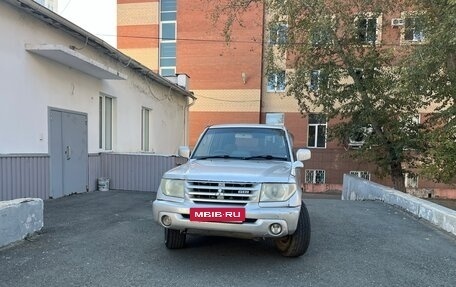 Mitsubishi Pajero iO, 2002 год, 425 000 рублей, 2 фотография