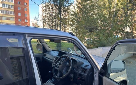 Mitsubishi Pajero iO, 2002 год, 425 000 рублей, 6 фотография