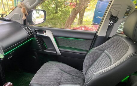 Toyota Land Cruiser Prado 150 рестайлинг 2, 2014 год, 3 500 000 рублей, 2 фотография