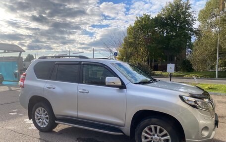 Toyota Land Cruiser Prado 150 рестайлинг 2, 2014 год, 3 500 000 рублей, 11 фотография