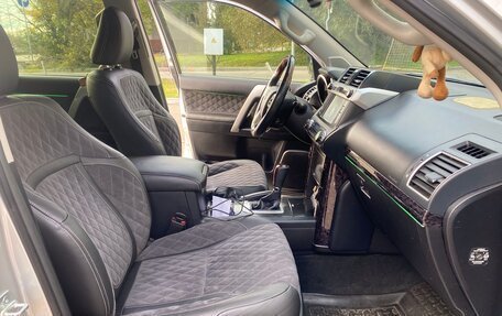 Toyota Land Cruiser Prado 150 рестайлинг 2, 2014 год, 3 500 000 рублей, 18 фотография