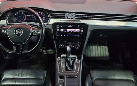 Volkswagen Passat B8 рестайлинг, 2019 год, 1 949 000 рублей, 9 фотография