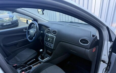Ford Focus II рестайлинг, 2005 год, 359 000 рублей, 12 фотография