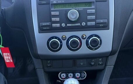 Ford Focus II рестайлинг, 2005 год, 359 000 рублей, 13 фотография
