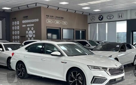 Skoda Octavia IV, 2023 год, 2 200 000 рублей, 2 фотография
