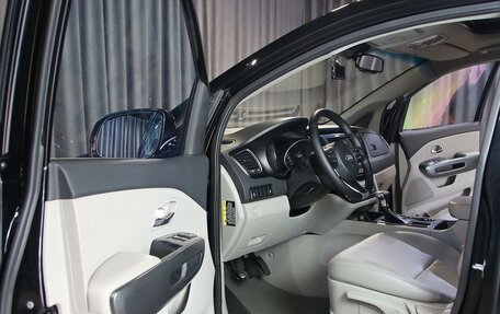 KIA Carnival III, 2018 год, 2 349 000 рублей, 9 фотография