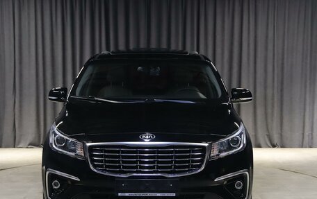 KIA Carnival III, 2018 год, 2 349 000 рублей, 15 фотография