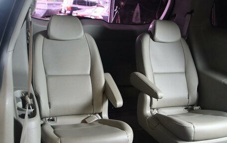 KIA Carnival III, 2018 год, 2 349 000 рублей, 8 фотография