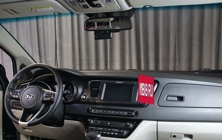 KIA Carnival III, 2018 год, 2 349 000 рублей, 5 фотография