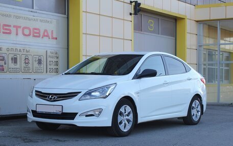 Hyundai Solaris II рестайлинг, 2016 год, 945 000 рублей, 2 фотография