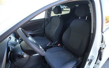 Hyundai Solaris II рестайлинг, 2016 год, 945 000 рублей, 13 фотография