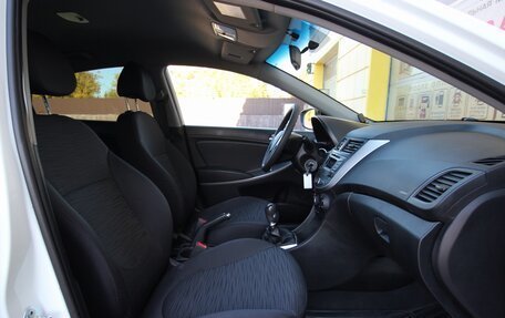 Hyundai Solaris II рестайлинг, 2016 год, 945 000 рублей, 15 фотография
