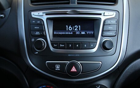 Hyundai Solaris II рестайлинг, 2016 год, 945 000 рублей, 21 фотография