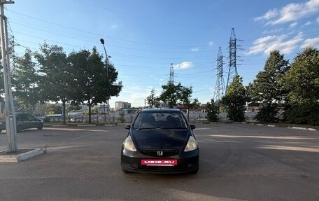 Honda Fit III, 2003 год, 300 000 рублей, 4 фотография