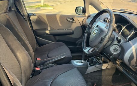 Honda Fit III, 2003 год, 300 000 рублей, 13 фотография