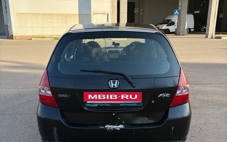 Honda Fit III, 2003 год, 300 000 рублей, 11 фотография