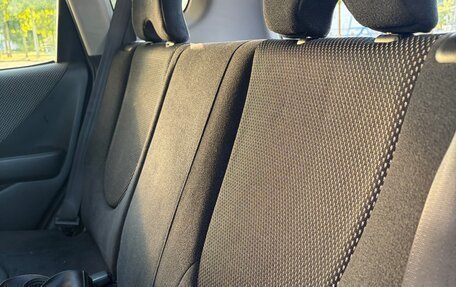 Honda Fit III, 2003 год, 300 000 рублей, 19 фотография