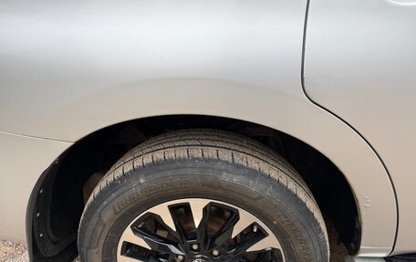 Nissan Patrol, 2010 год, 1 500 000 рублей, 23 фотография