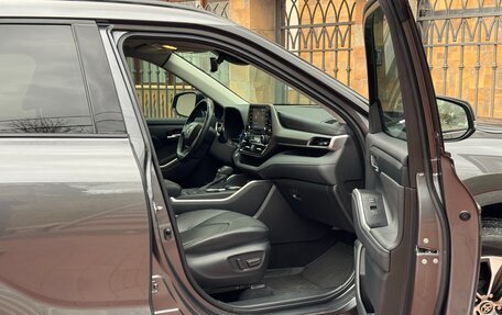 Toyota Highlander, 2022 год, 3 990 000 рублей, 16 фотография