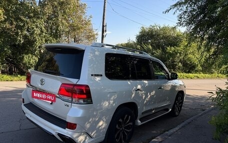 Toyota Land Cruiser 200, 2017 год, 6 900 000 рублей, 6 фотография