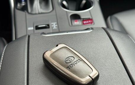 Toyota Highlander, 2022 год, 3 990 000 рублей, 34 фотография