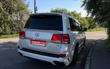 Toyota Land Cruiser 200, 2017 год, 6 900 000 рублей, 7 фотография