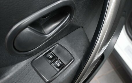 Renault Logan II, 2020 год, 909 900 рублей, 17 фотография
