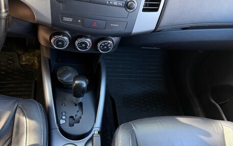Mitsubishi Outlander III рестайлинг 3, 2011 год, 1 350 000 рублей, 8 фотография